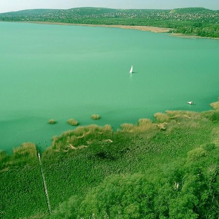 Fuzliget Surf Garden Apartment Balatonfuzfo Luaran gambar